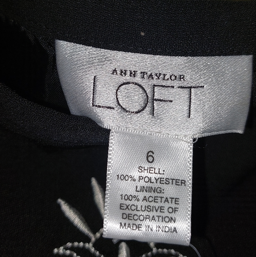 Ann Taylor Loft black embroidered skirt - Picture 5 of 6
